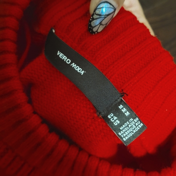 Chunky Cableknit Sweater (Size M) - Picture 3 of 3